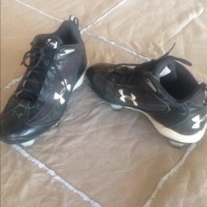 Under Armour Baseball Cleats Size 8